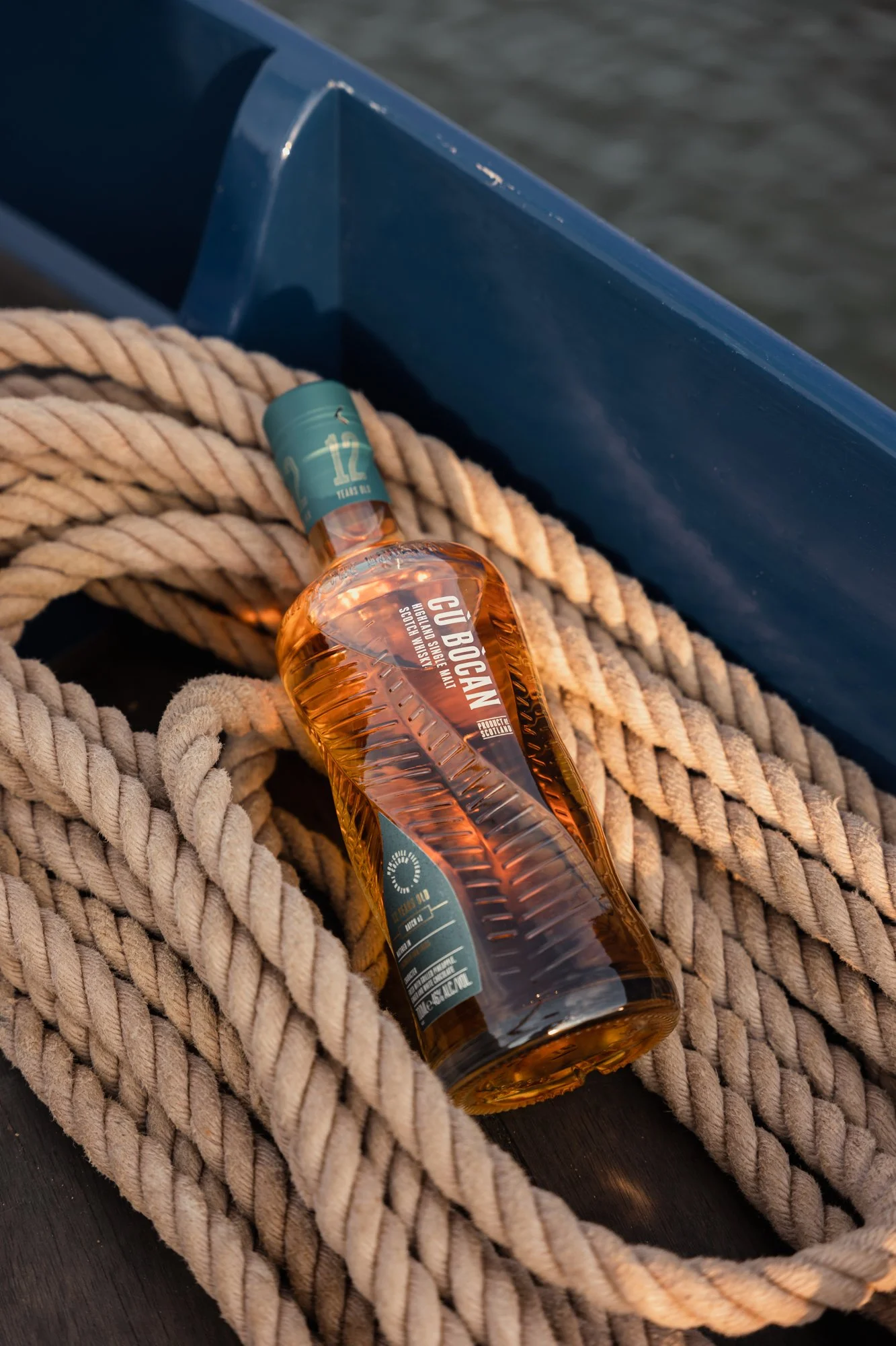 C&ugrave; B&ograve;can 12 Year whisky sailing lifestyle photography