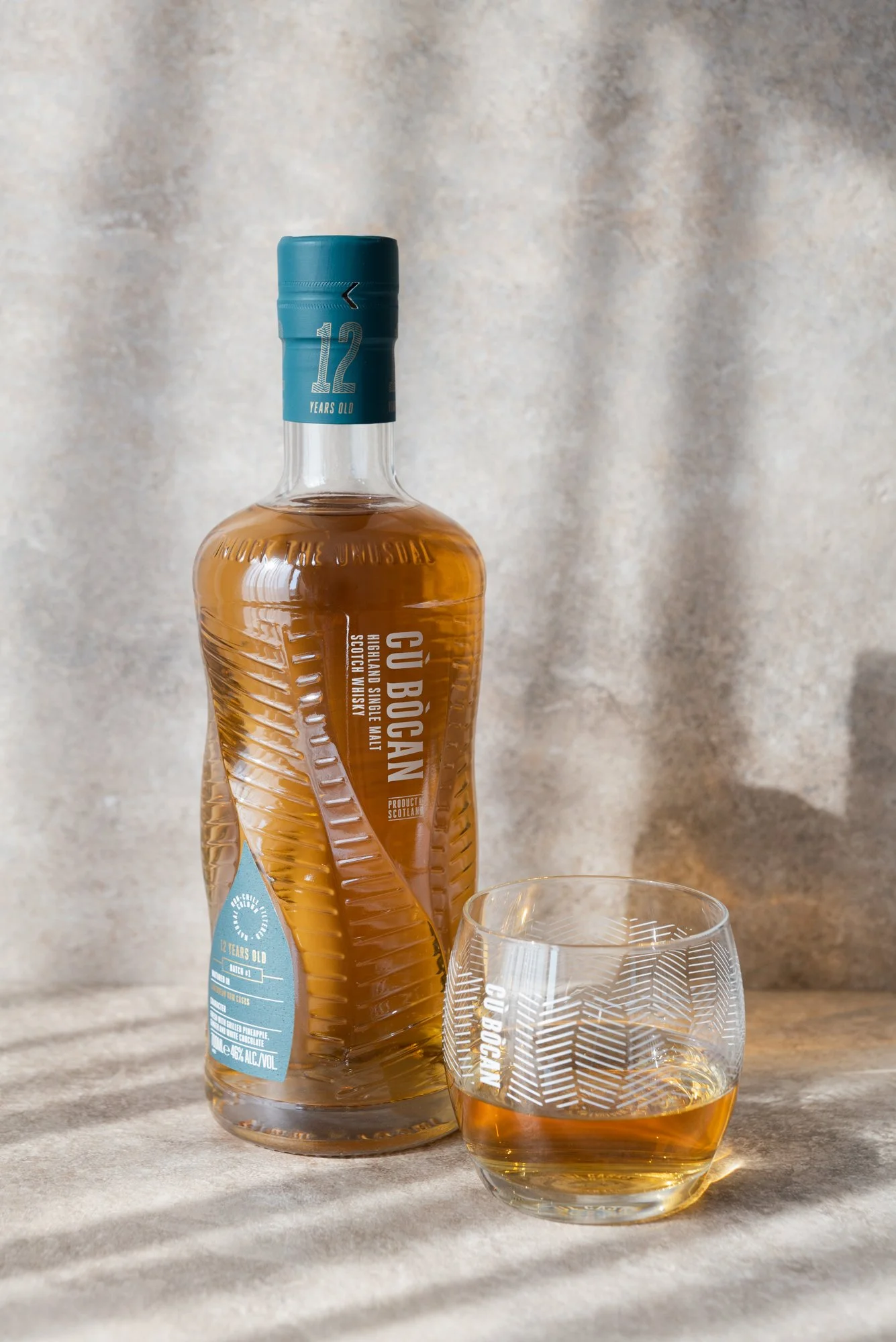 C&ugrave; B&ograve;can 12 Year whisky coastal lifestyle brand photography