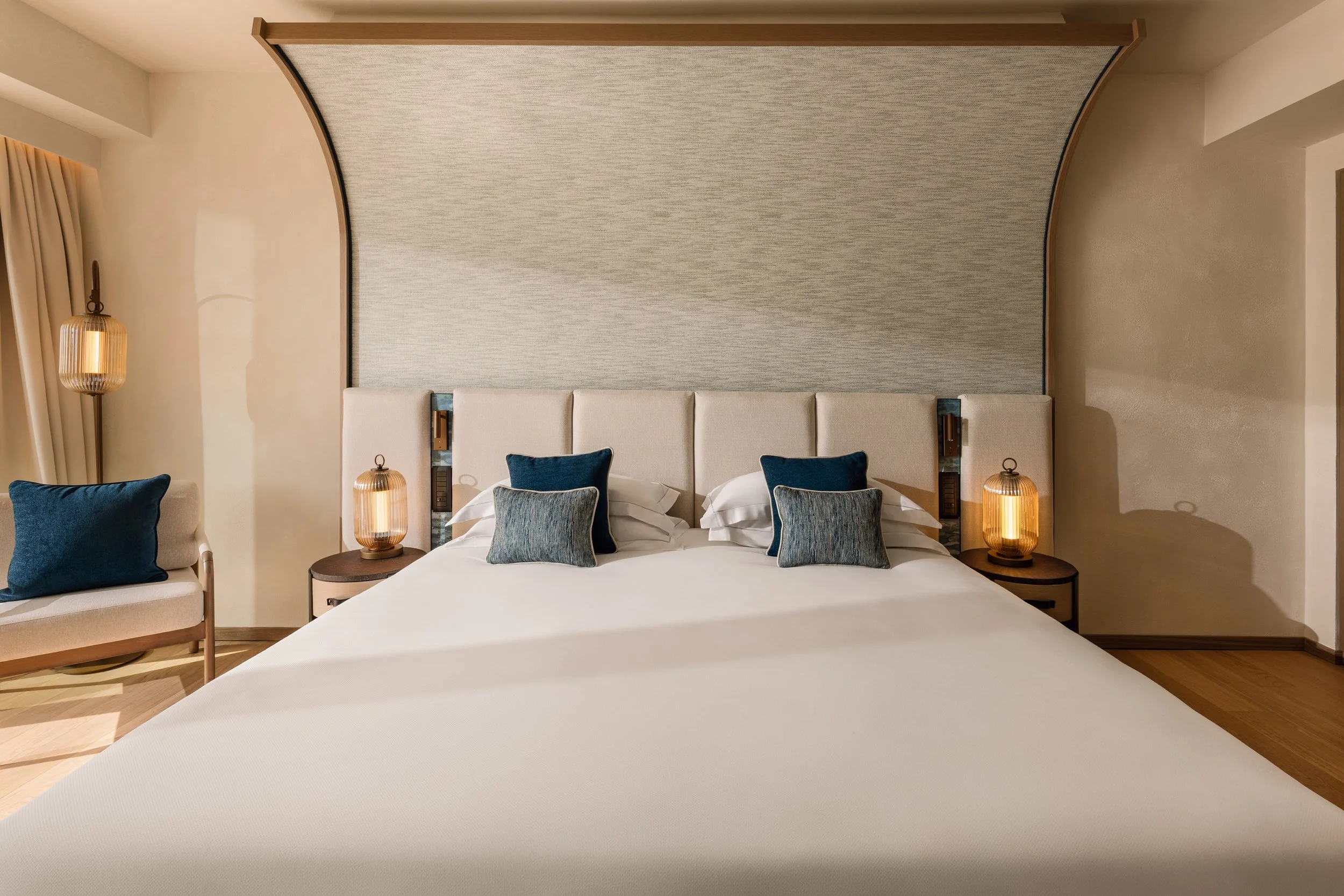 VRetreats Mazzar&ograve; Sea Palace — Sea View Presidential Suite interior photography