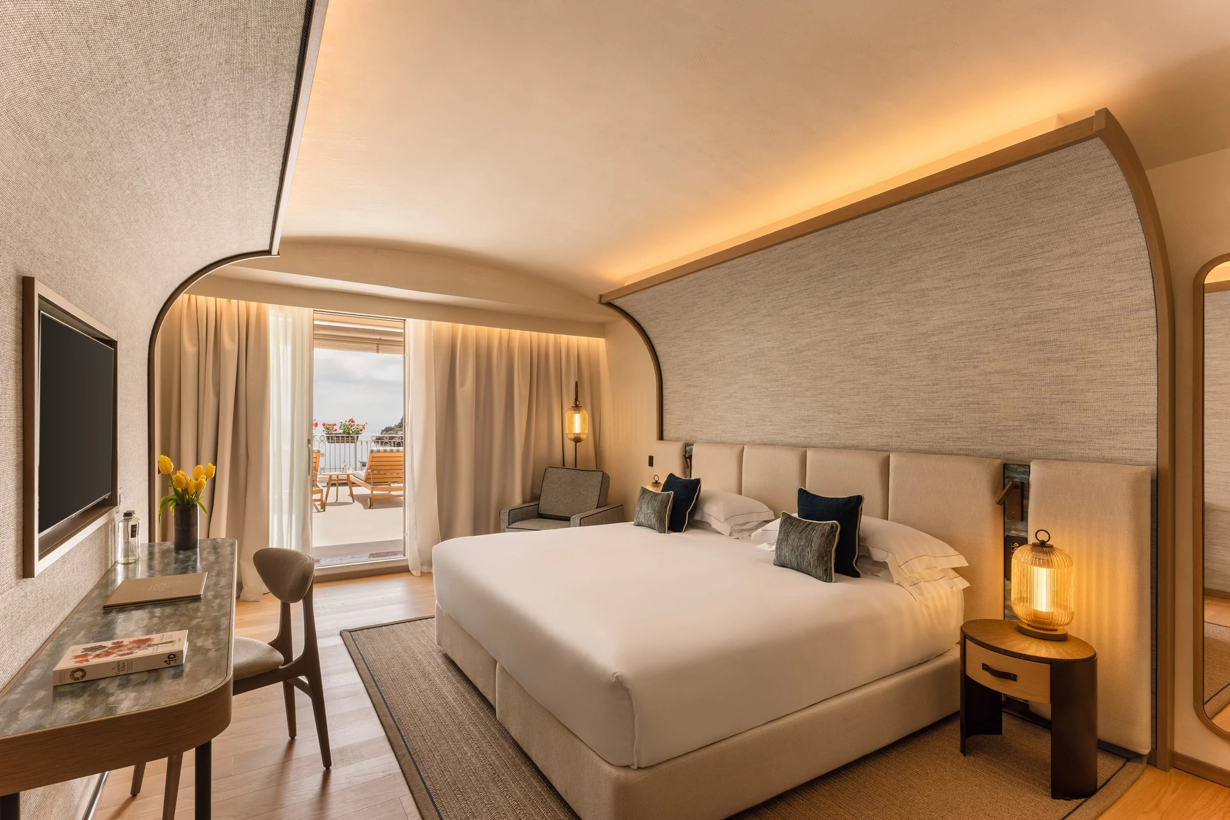 VRetreats Mazzar&ograve; Sea Palace — Sea View Double room interior photography