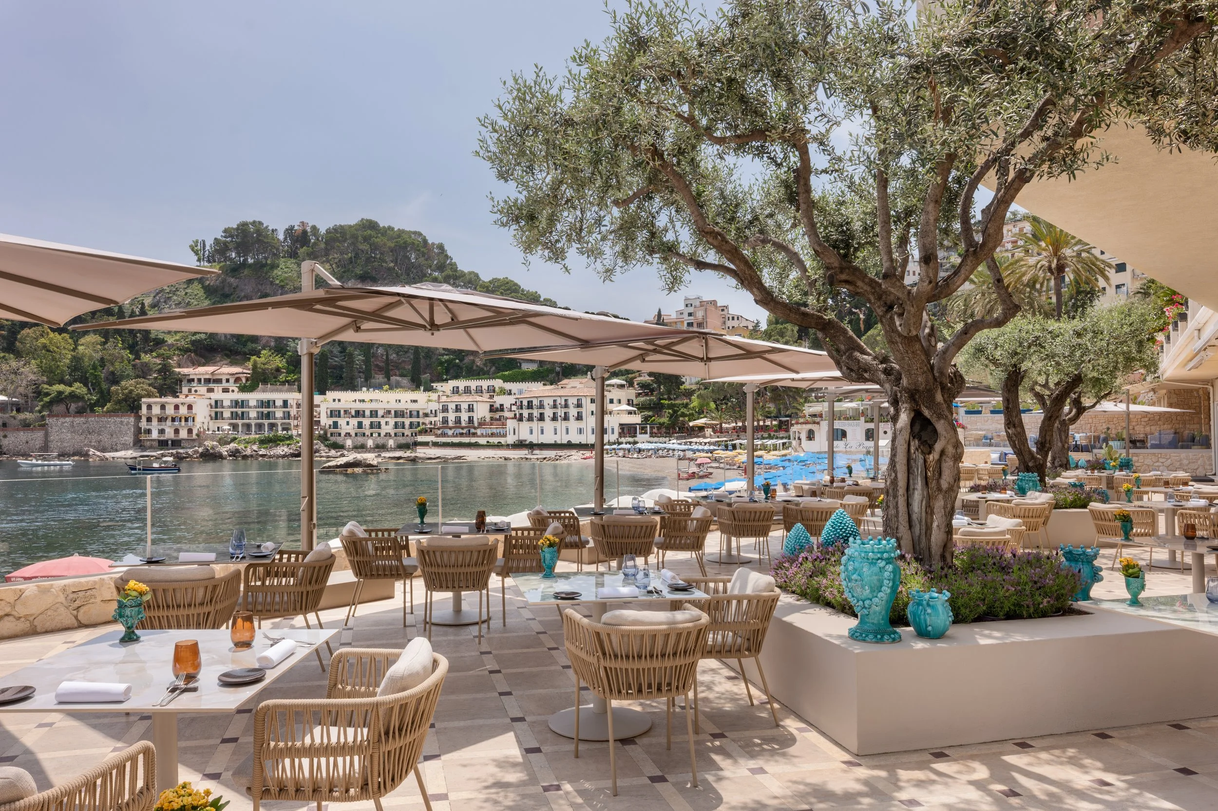 VRetreats Mazzar&ograve; Sea Palace — Armonia Restaurant dining photography