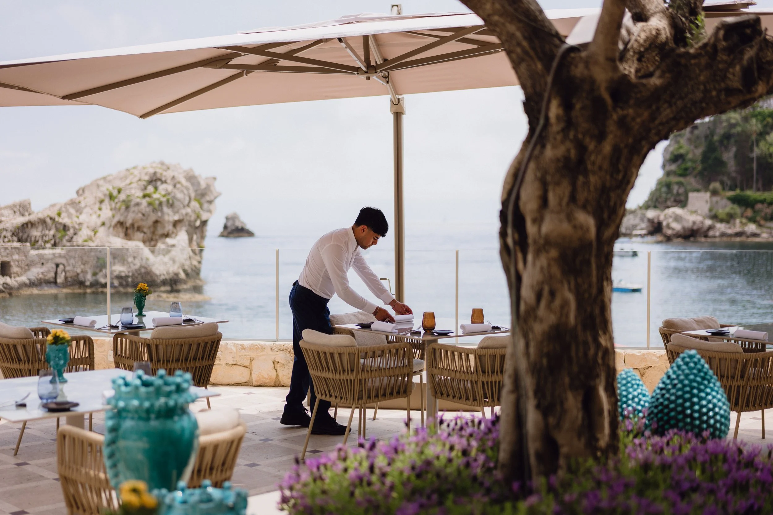 VRetreats Mazzar&ograve; Sea Palace — Armonia Restaurant photography