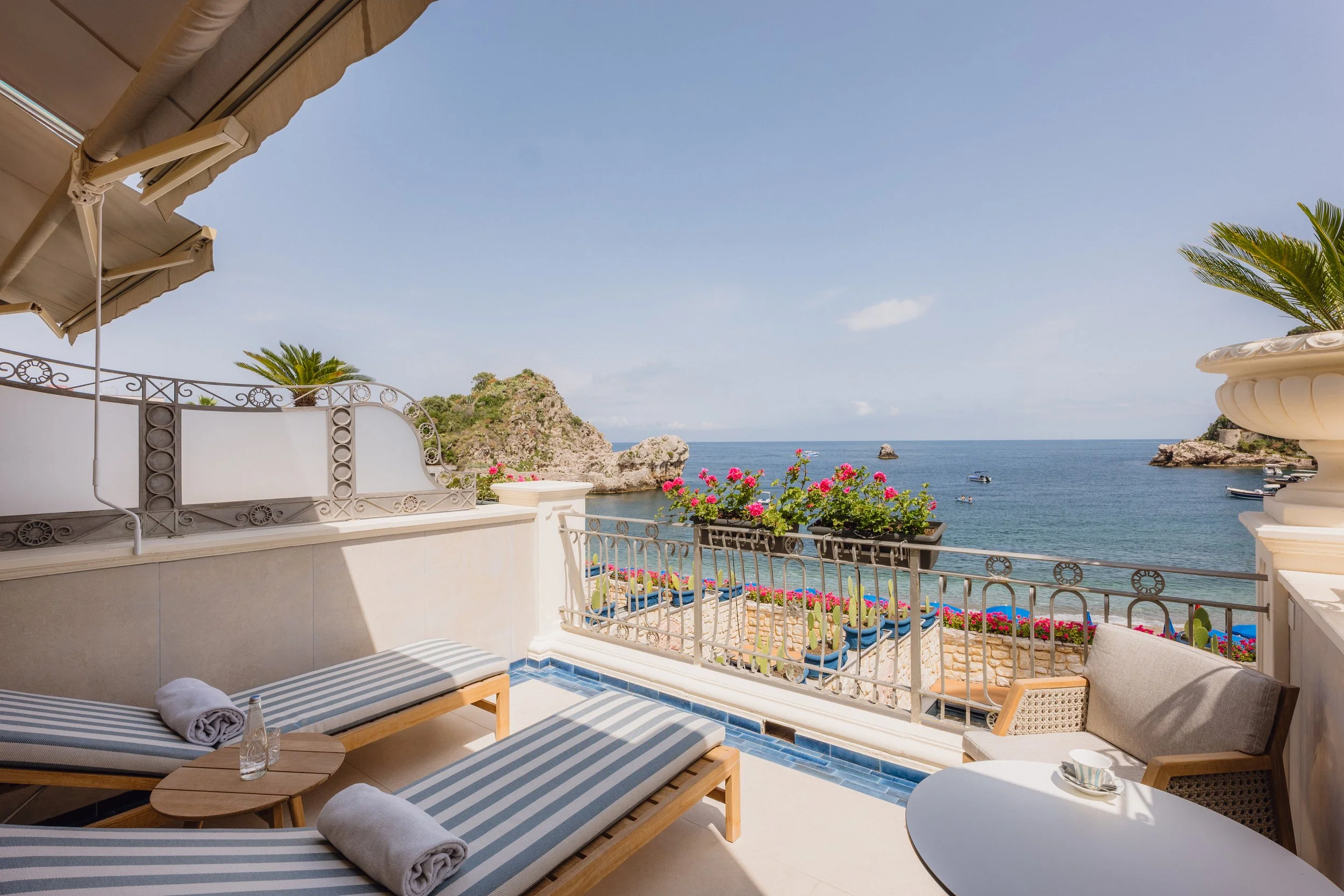 VRetreats Mazzar&ograve; Sea Palace — Sea View Suite with Pool photography