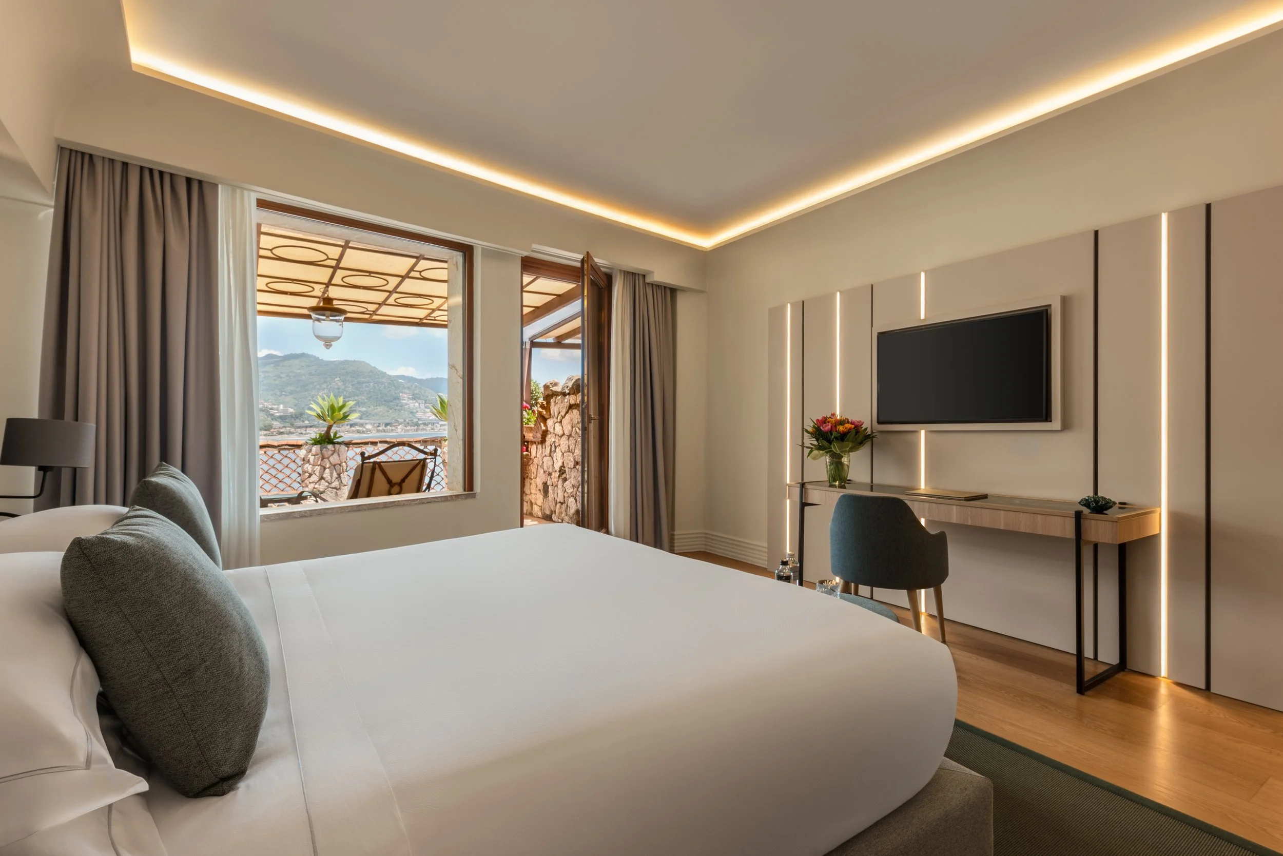 VRetreats Atlantis Bay — Sea View Junior Suite interior photography