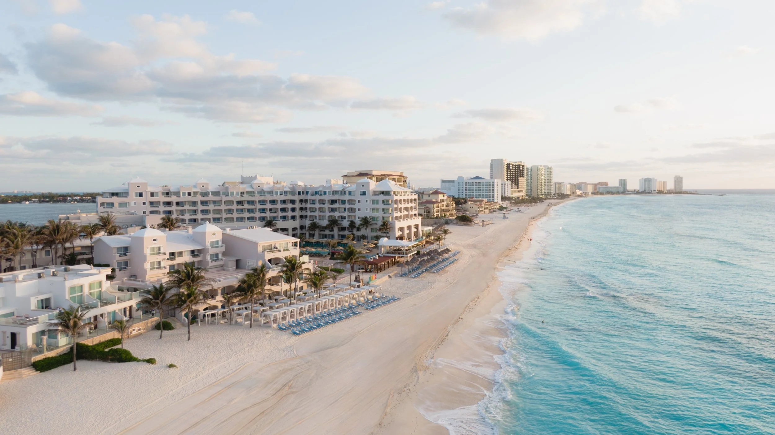 Wyndham Alltra Cancun resort lifestyle photography